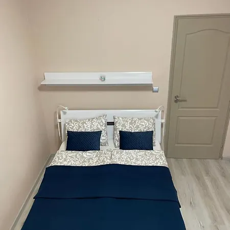 Apartment Adam's *